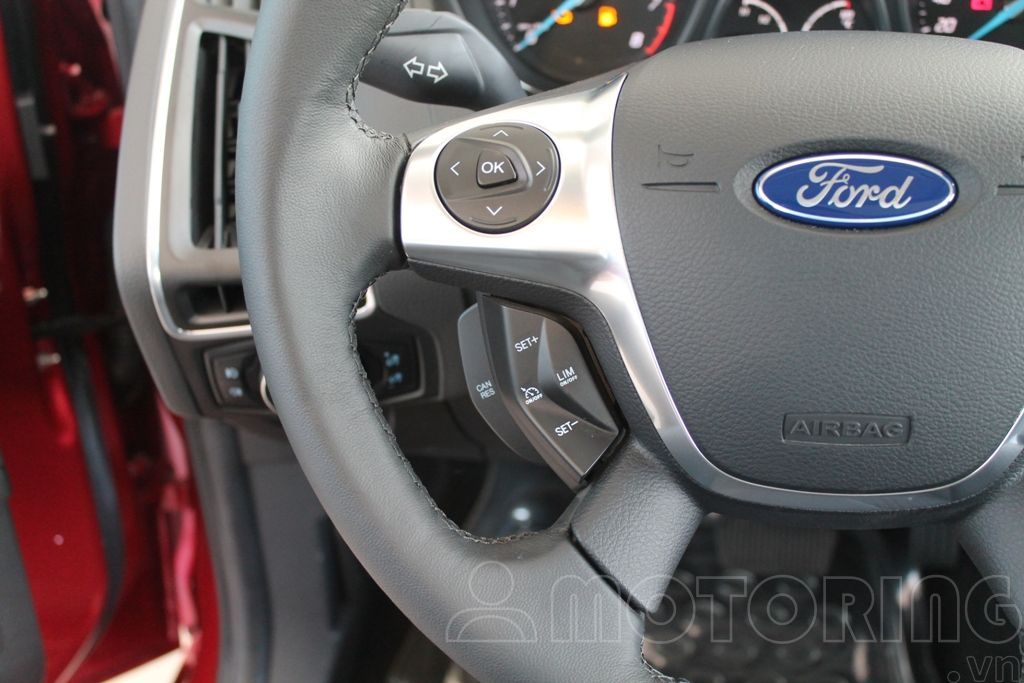 Ford Focus 2013 Việt Nam - Ảnh 40